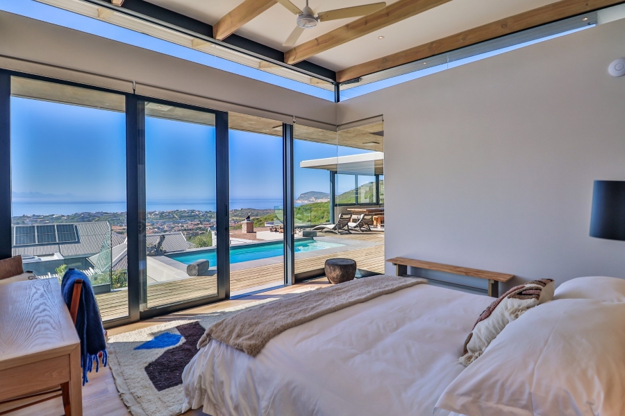 4 Bedroom Property for Sale in Whale Rock Hill Western Cape